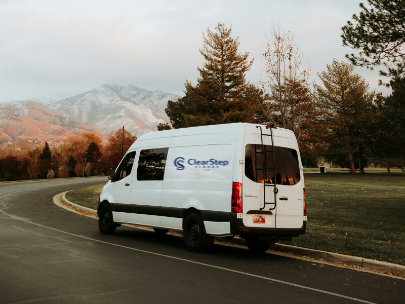 Mobile-Showroom-Clearstep-Floors-800x800