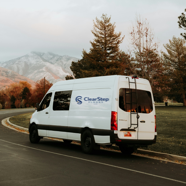 Mobile-Showroom-Clearstep-Floors-800x800